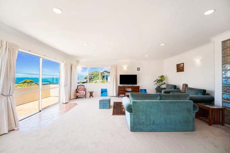 2/89 Aberdeen Road Castor Bay_1