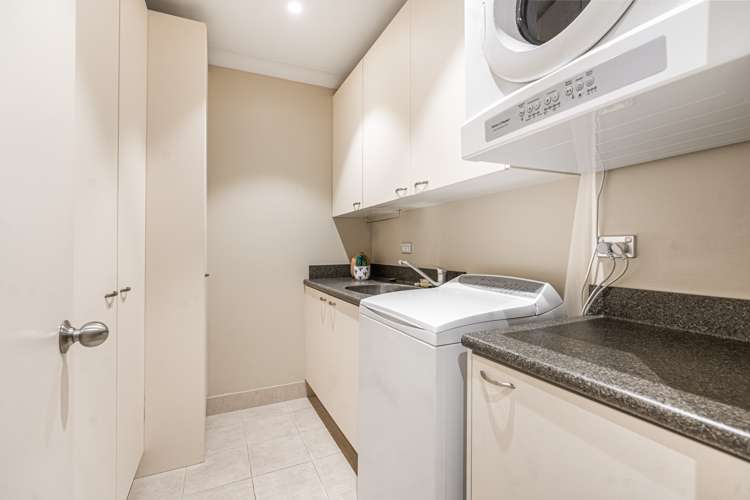 1B/2 Hiriri Avenue Remuera_20