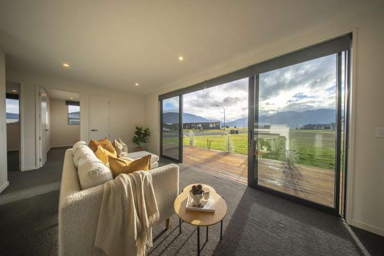 60 Takitimu Avenue Te Anau_21