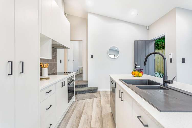 6a Zingaro Place Massey_6