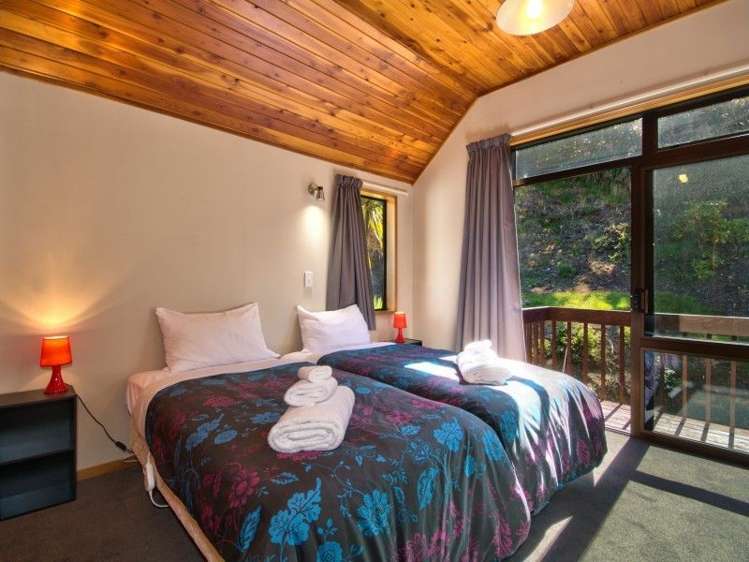 2c Larch Hill Place Queenstown_10