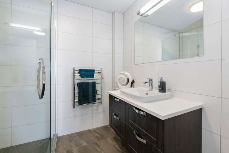 182 Landmark Terrace Orewa_16