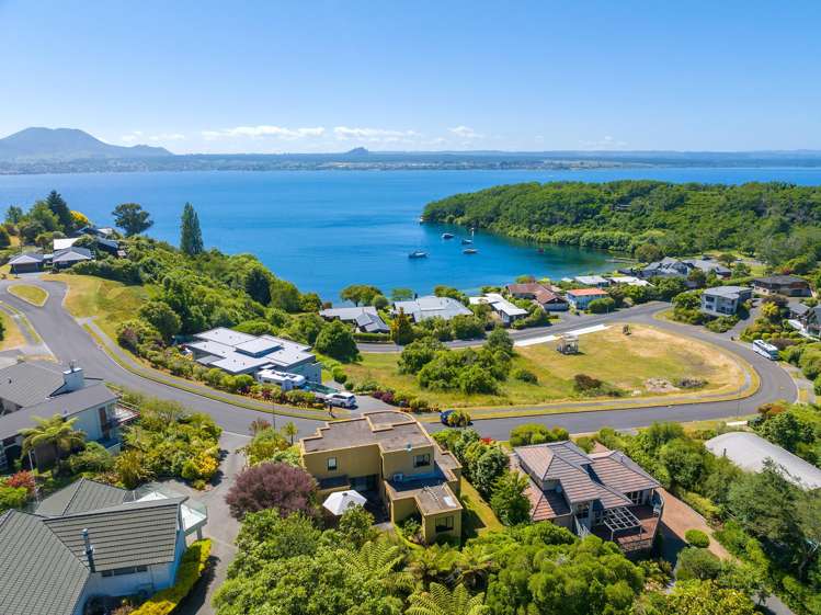 21 Te Urunga Place Acacia Bay_12