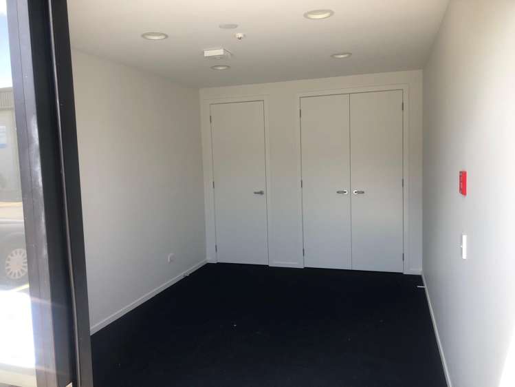 Unit 20/15-17 Earthmover Crescent Te Rapa_5