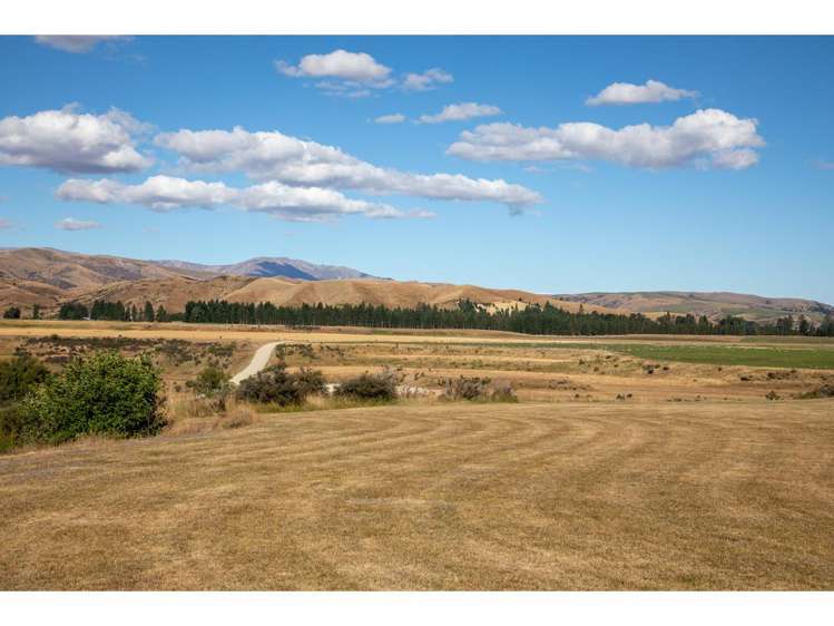 1976 Saint Bathans Loop Road Saint Bathans_7