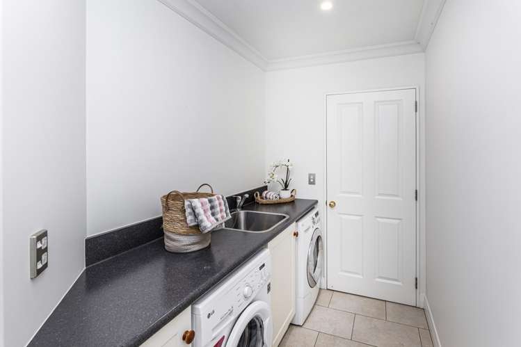 65 Glengarriff Drive Lincoln_25