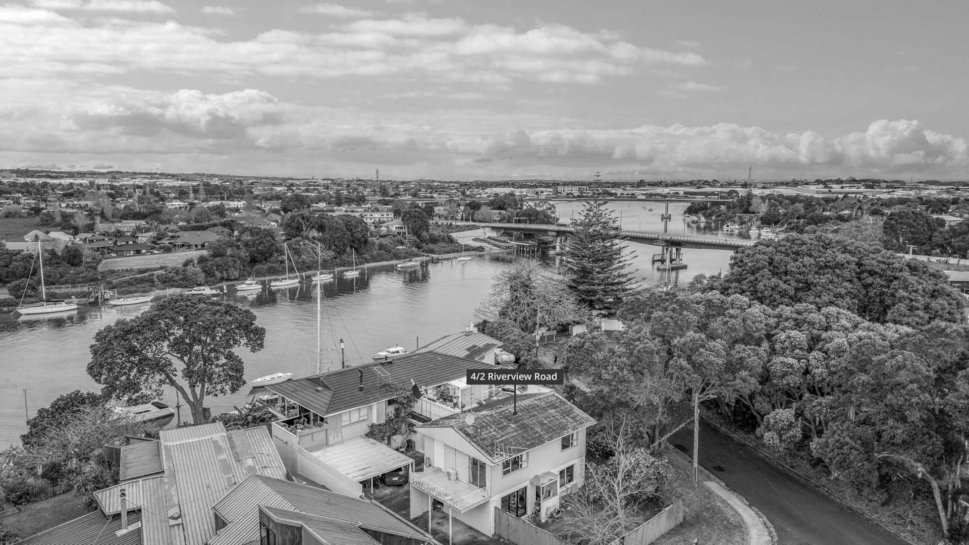 Flat 4/2 Riverview Road Panmure_0