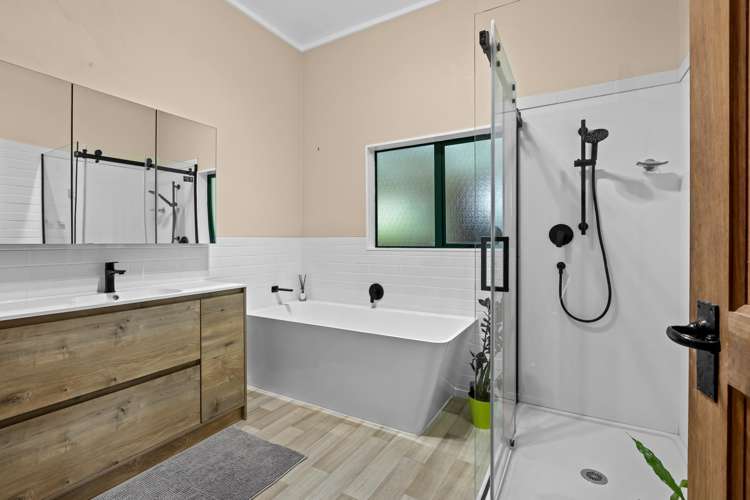 979 Kaipara Flats Road Kaipara Flats_14