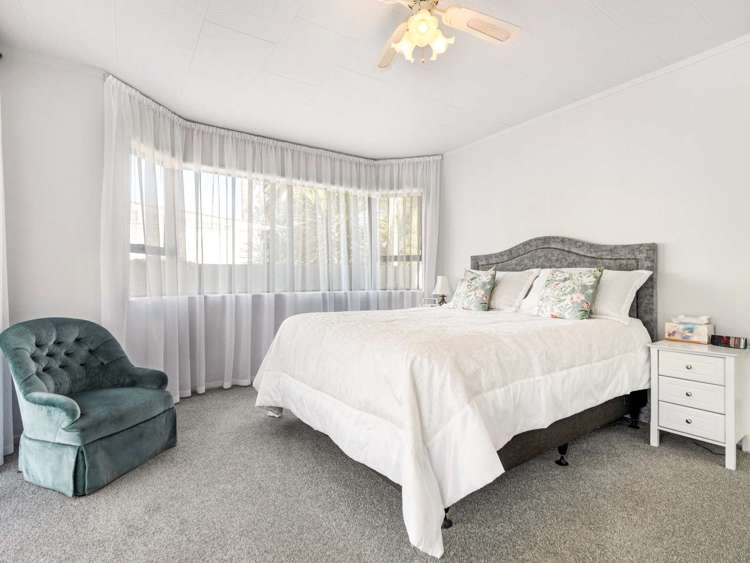 52 Racecourse Road Waiuku_16