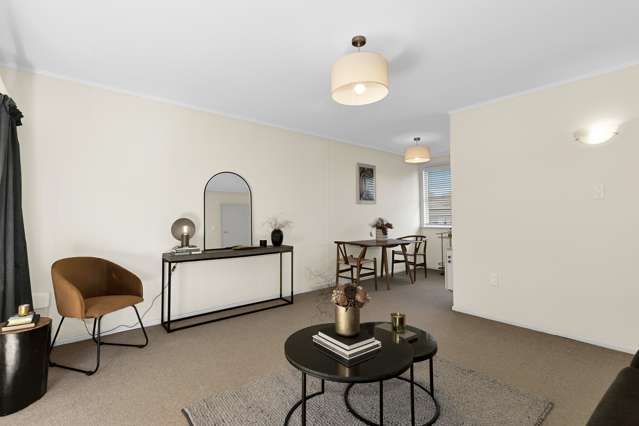 2/34A Parr Road South Point Chevalier_4