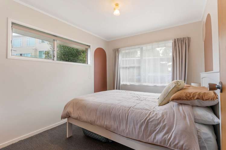 68 Raleigh Road Northcote_11