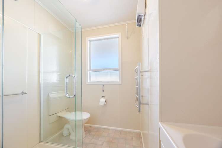 2/17 Bowling Road Greenmeadows_7