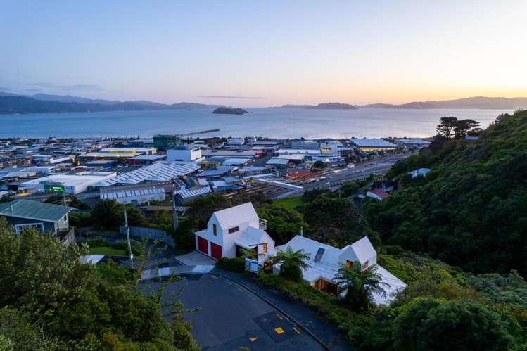 22 Rakeiora Grove Korokoro_43