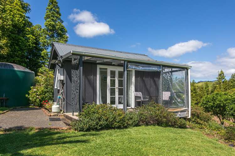 37 Kapowai Road Coroglen_13