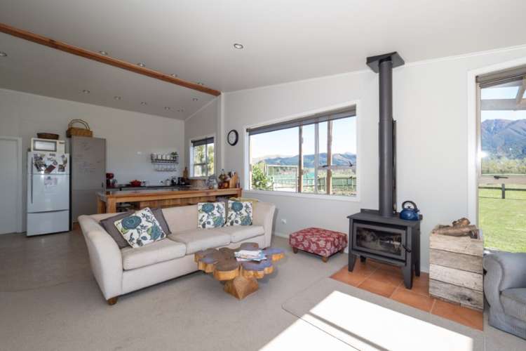 105 Dennistoun Road Mesopotamia_8