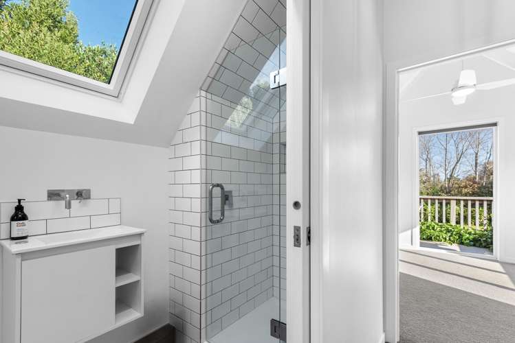 100 Oxford Road Okato_18