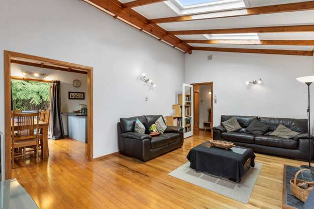 1 Rimutaka Place Titirangi_2