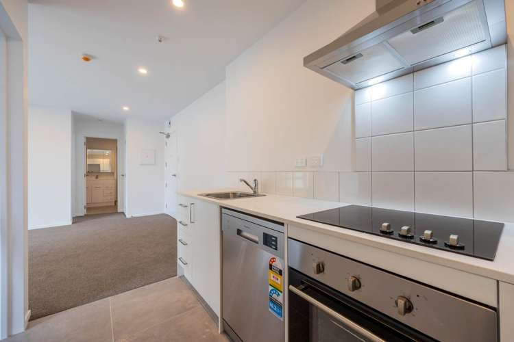 G05/28a Eileen Newey Place Henderson_6