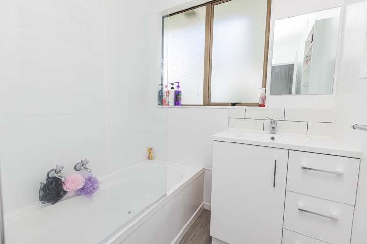 24 Fergusson Street Marton_16