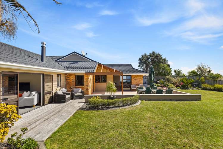 175 Oaia Road Muriwai Beach_14