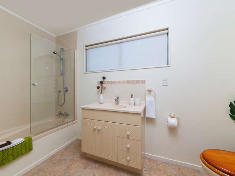 54d Delta Avenue New Lynn_12