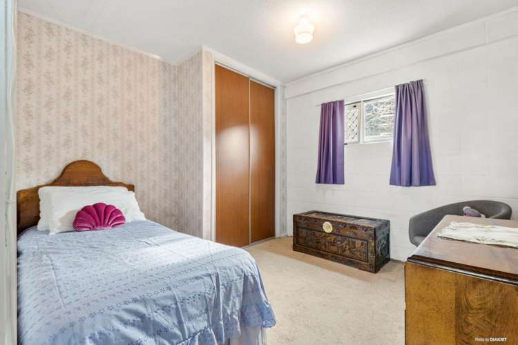 8 Nui Mana Place Te Atatu South_10