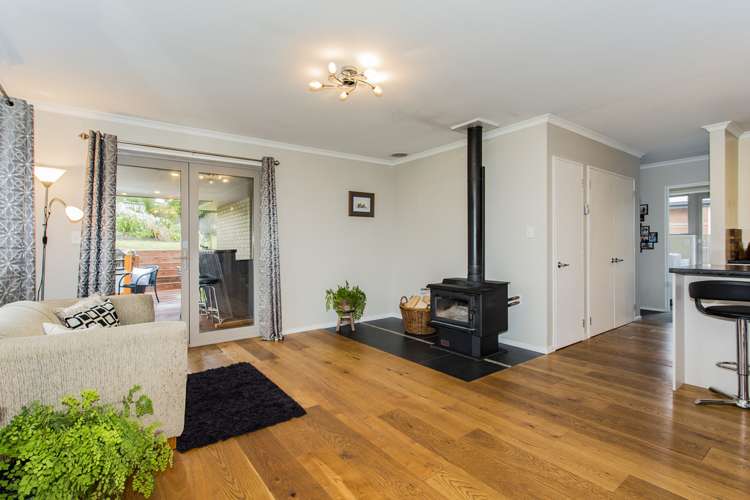 7 Kowhai Street Oxford_8