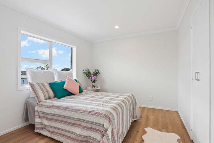 2/4029 Great North Road Glen Eden_9
