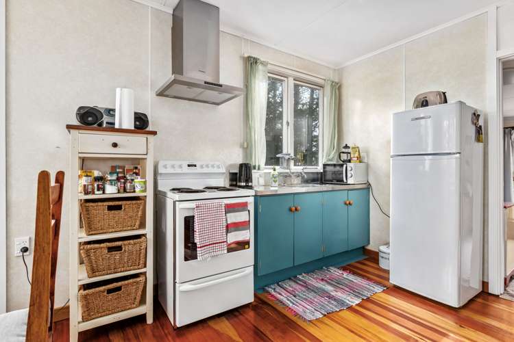 16 Parkers Road Carterton_14