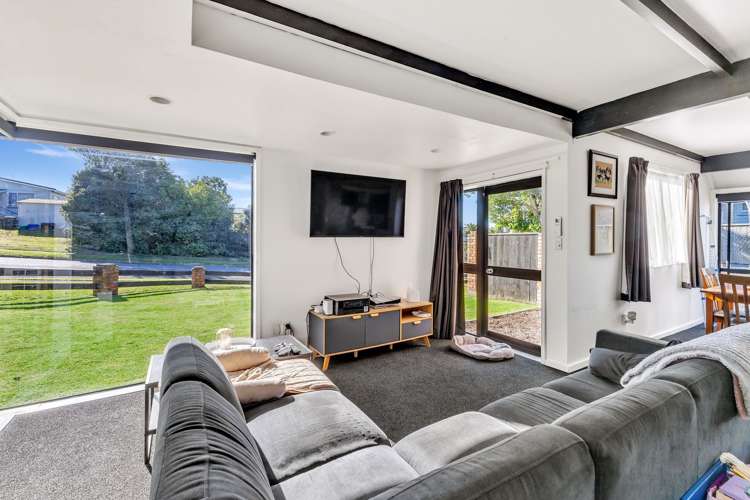 44 Park Lane Waitara_11