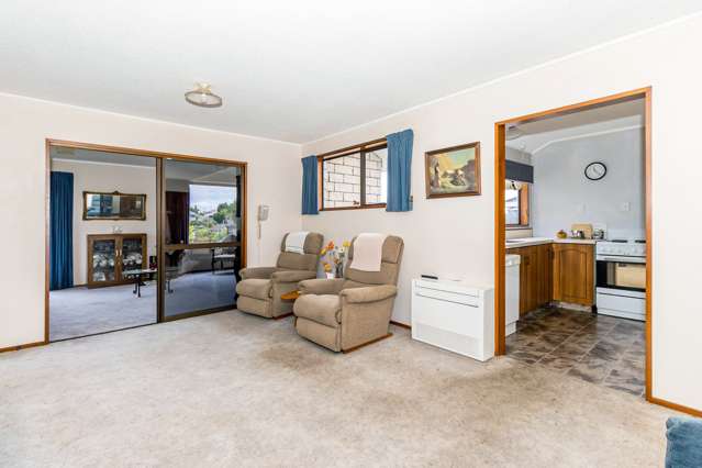 2/7 Waipori Place Glenwood_1