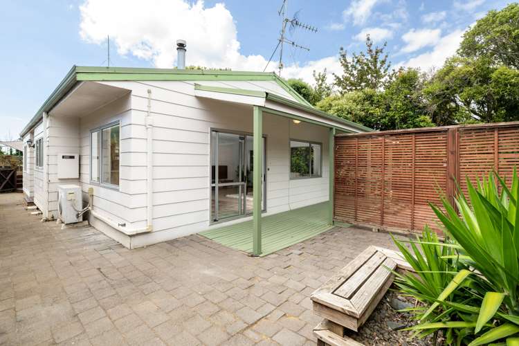 130 Ridge Street Otumoetai_9