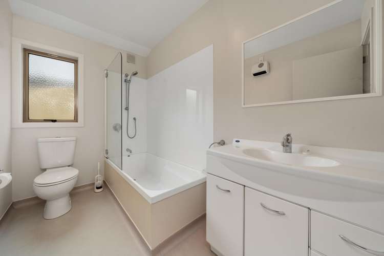 4A Mana Avenue Titahi Bay_9