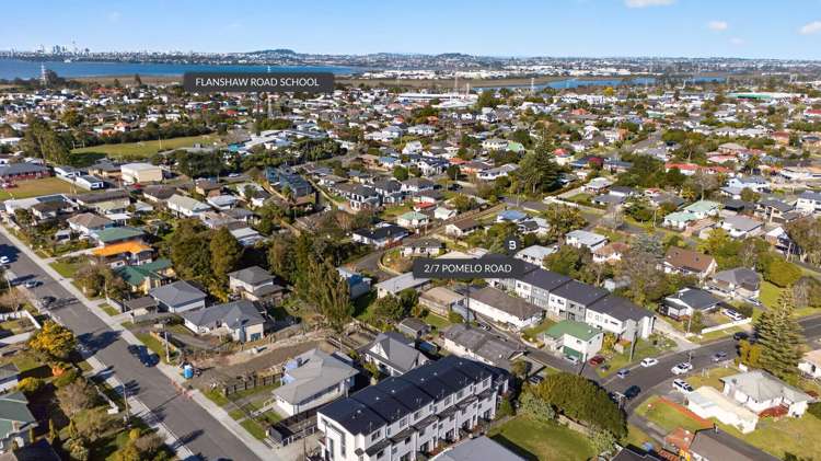 2/7 Pomelo Road Te Atatu South_17