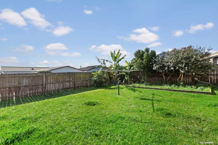 65 Charntay Avenue Clover Park_20