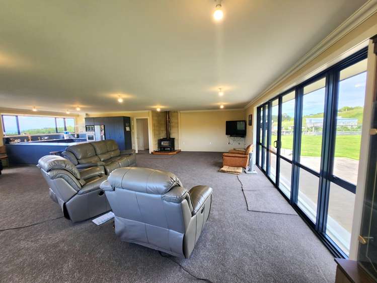 3/102 Beach Road Awamoa_6