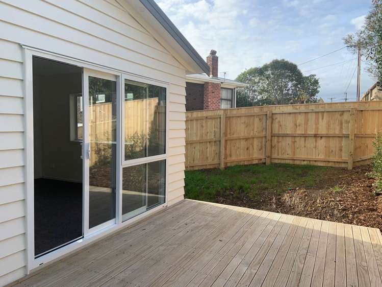 16a Chilcott Road Henderson_9