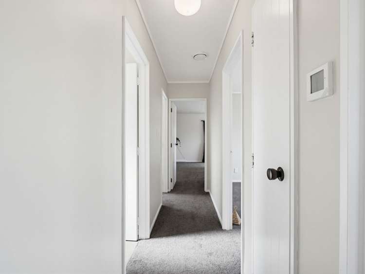 7 Willowstream Grove Cloverlea_15