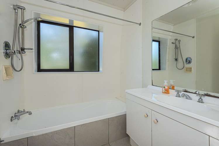 307 Whananaki North Road Opuawhanga_10