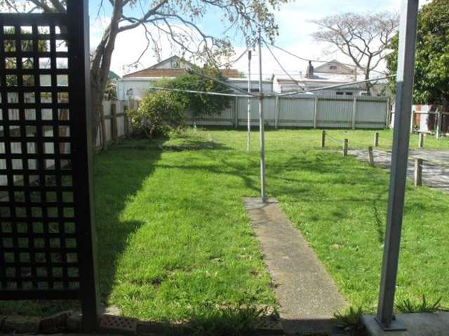 25 Waldegrave Street Palmerston North Central_4