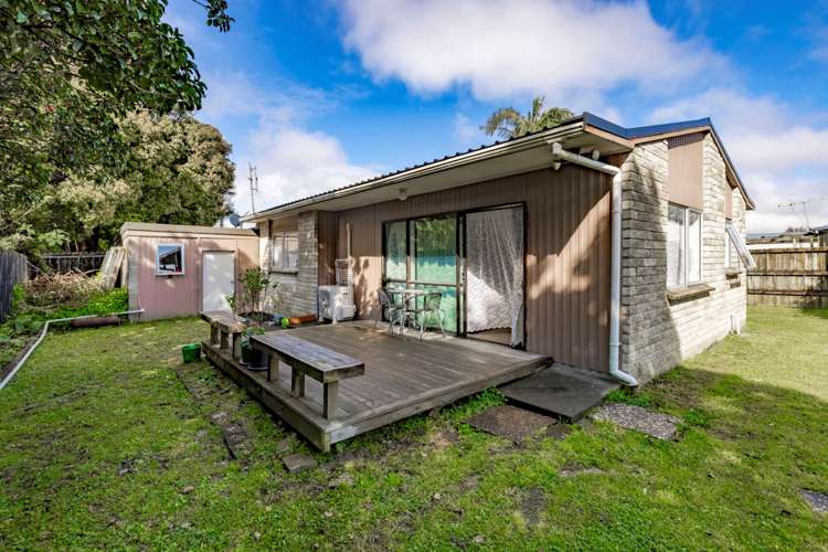 2/32a Reagan Road Manukau_8