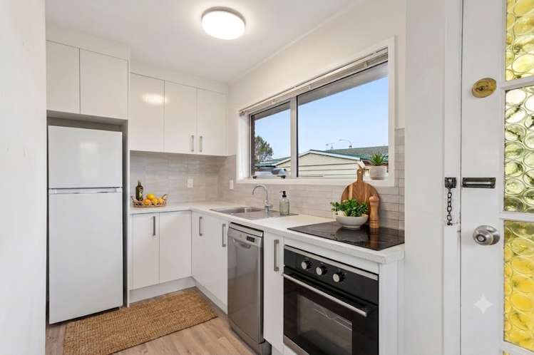 2/65 Butterworth Drive Glendene_4