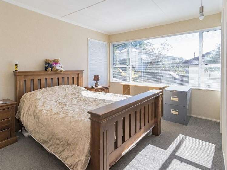 192 Saint Vincent Street Toi Toi_7