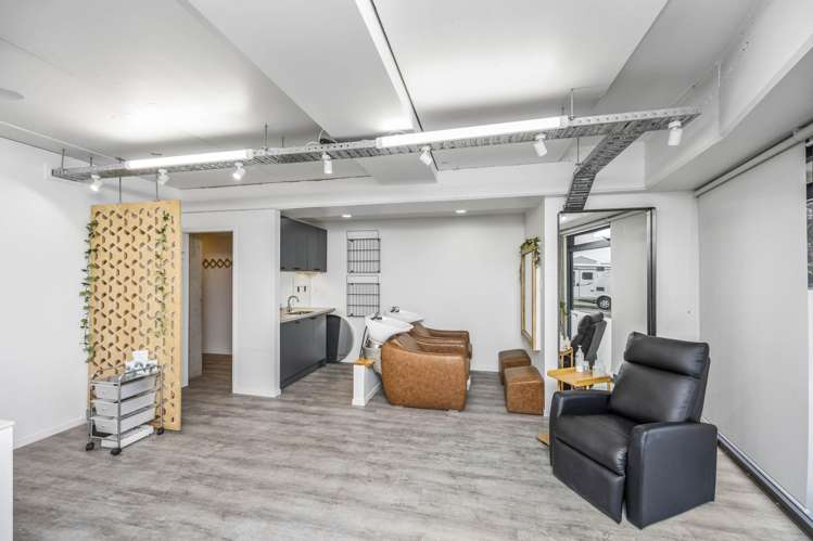 1 Arbors Track Silverdale_9