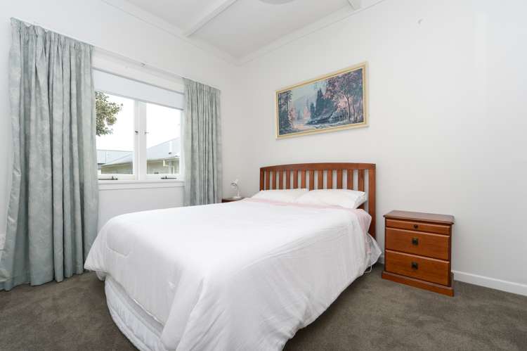 55 Lake Crescent Hamilton Lake_18