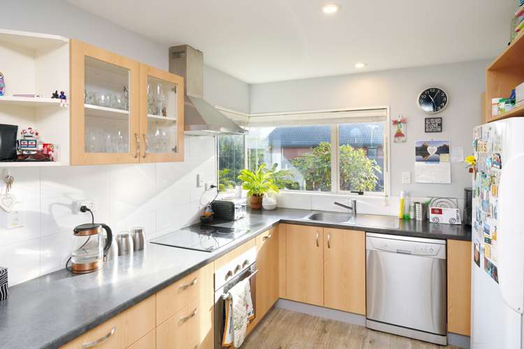 7b Ronald George Place Parklands_5