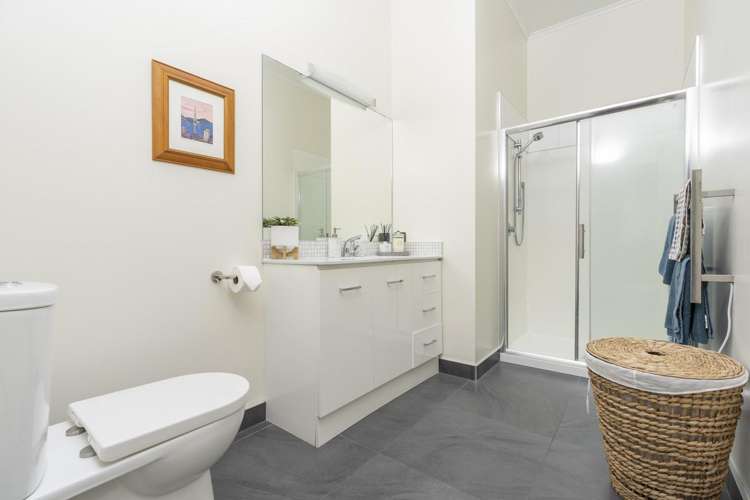 5 Bernard Street Avenues_17