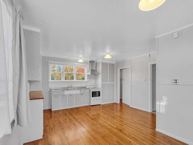 1 Churchill Street 11185_1