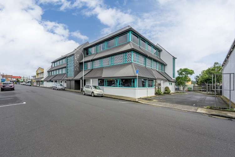 12-16 Gordon Road Otahuhu_10