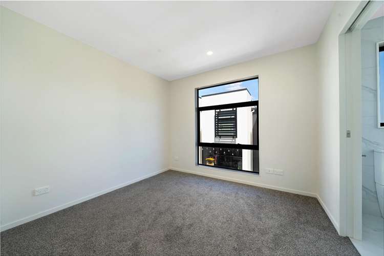 1/16 Hewlett road Massey_7